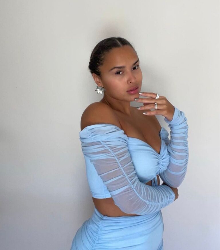 Natasha Q Walker: Revolutionizing Personal Style and Empowering Confidence