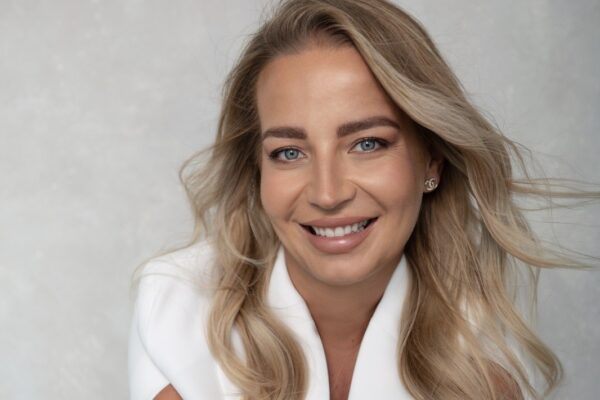 Anita Hamilton - Empowering Beauty Entrepreneur from Poland to Dubai