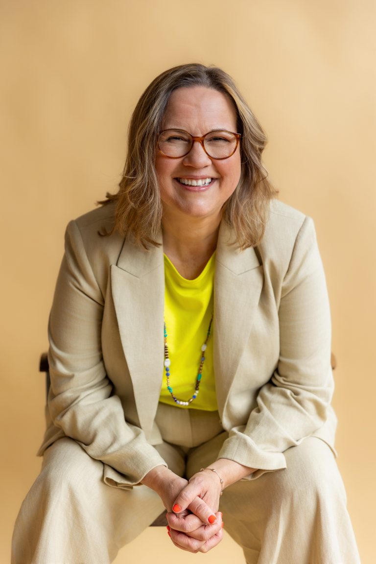 Positive Psychology Practitioner & Menopause Coach Co-author of the research studies From Isolation to Agency and The Age of Renewal